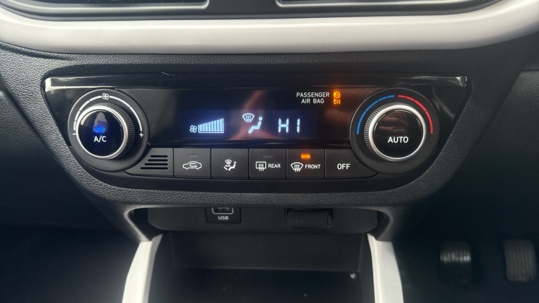 Hyundai i10 1.0 MPi Premium 5dr Petrol Hatchback